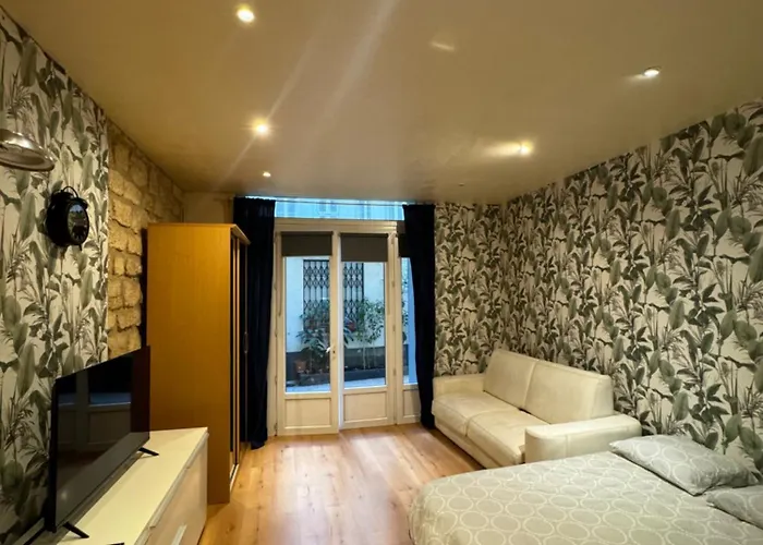 Studios Champs Elysees
